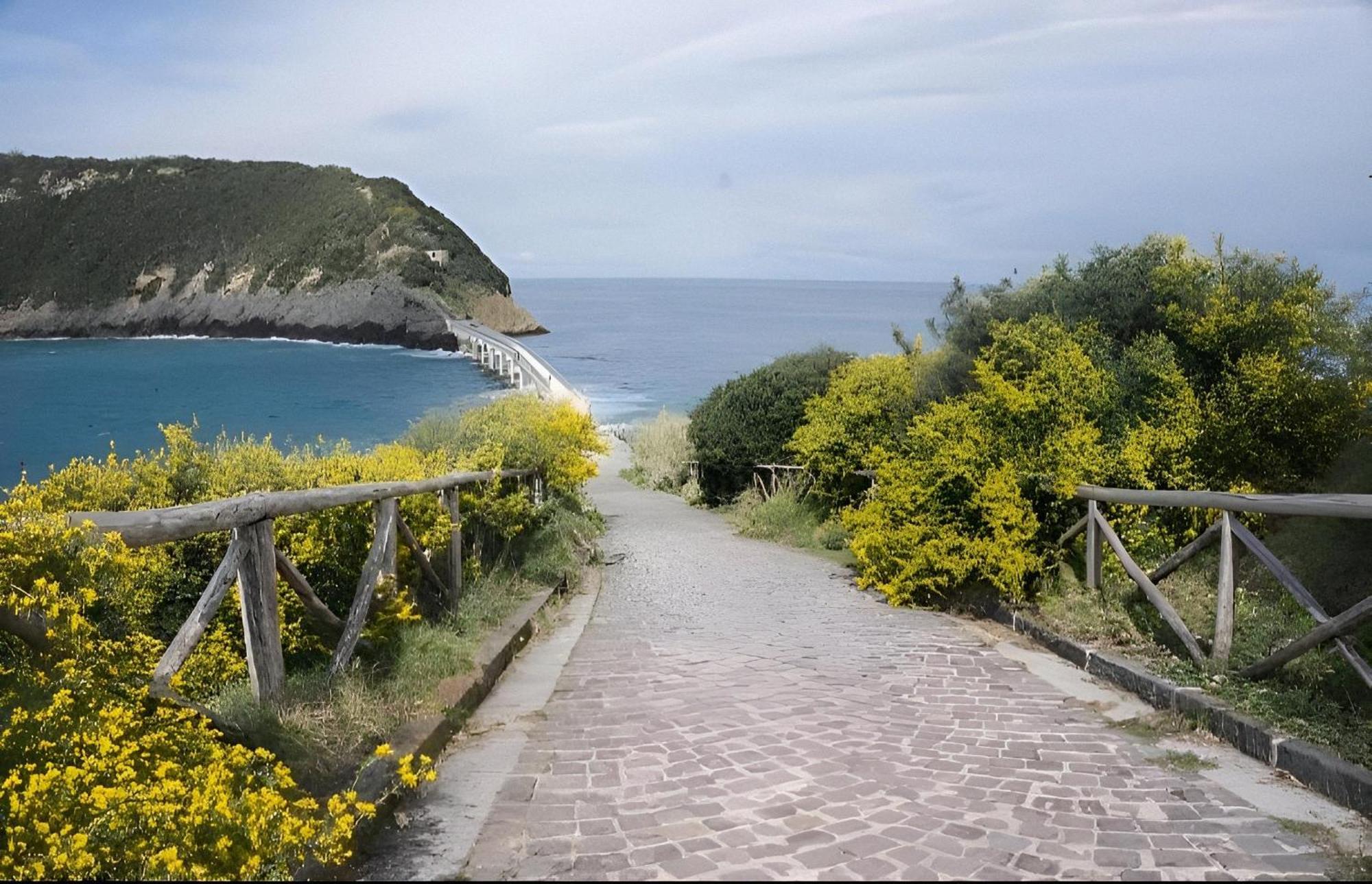 Sonnino B&B Procida Exterior foto